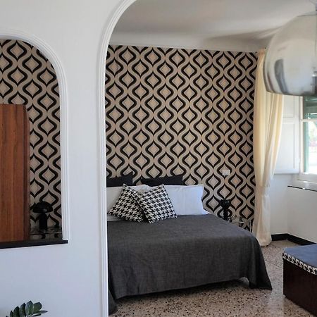 Bed and Breakfast Le Coccole Genua Exterior foto